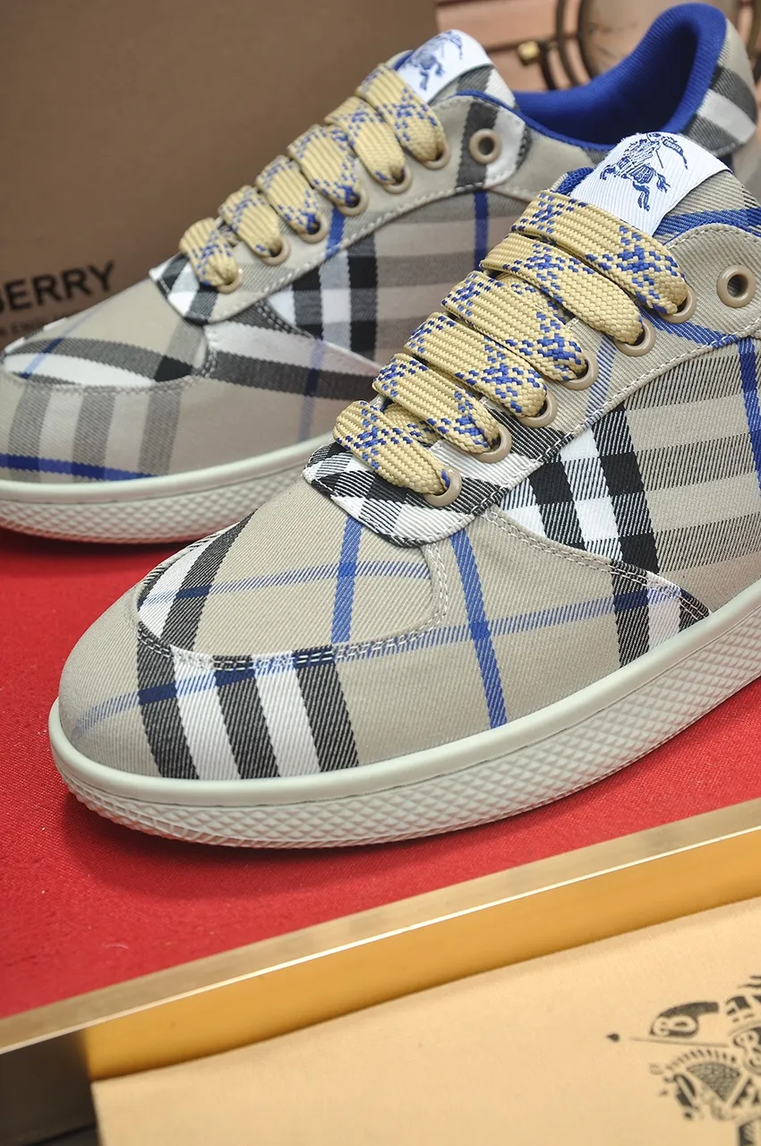 Men's shoes 💰540💶【Burberry】Classic low-top sneakers｜Imported cowhide with classic plaid fabric｜Sheepskin lining｜Original outsole｜Fine workmanship and comfortable to wear Size: 38-44 (customized at 45)